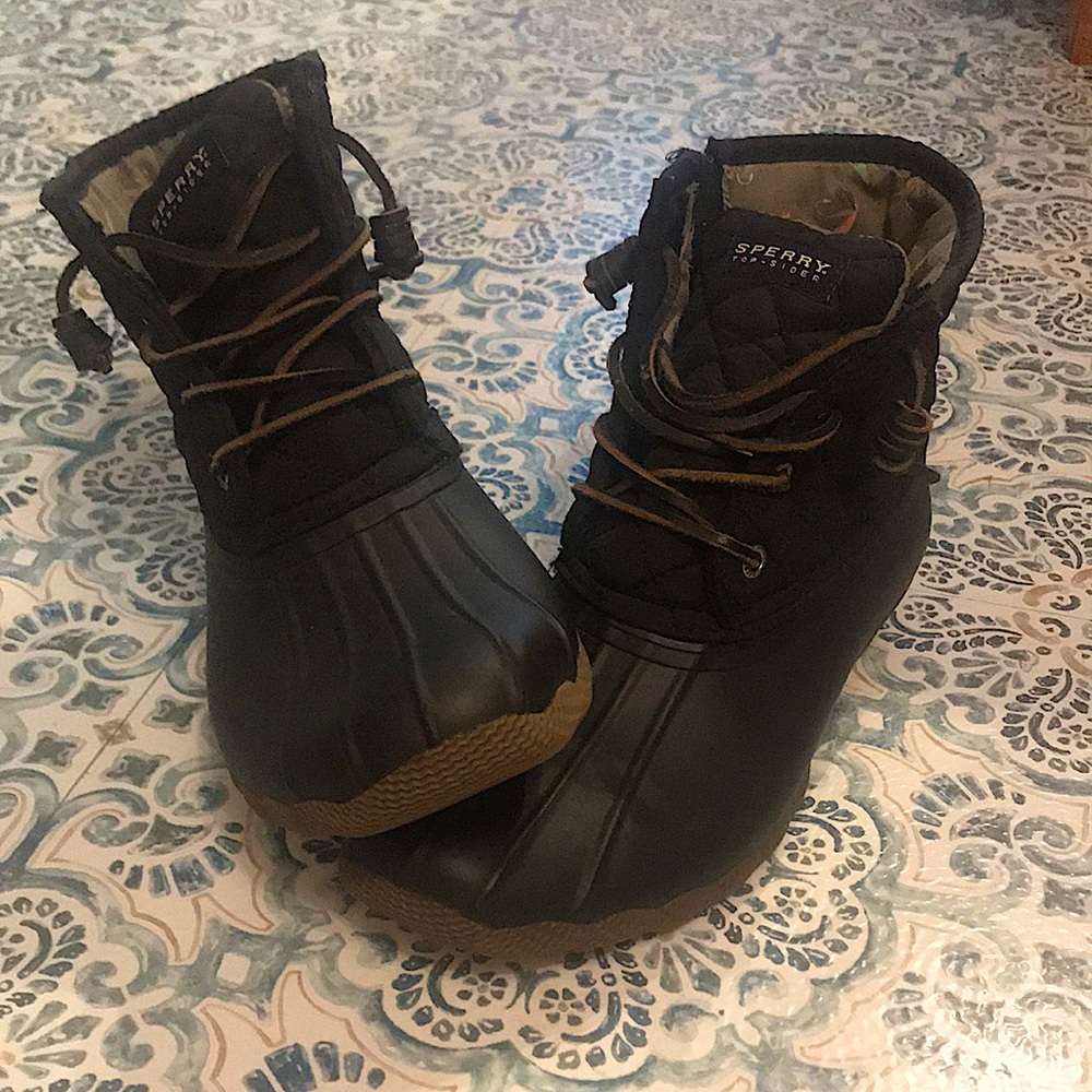 Sperry quilted saltwater duck boots